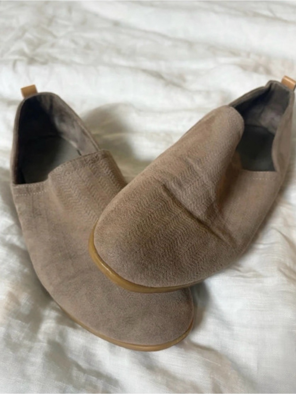 Dr. Scholl’s Taupe Suede Rounded-Toe Flats | Women’s Size 8